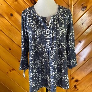 NWT Floral Blouse Women's S Button Down 3/4 Sleeve Navy Blue Leaf Print Top Bell